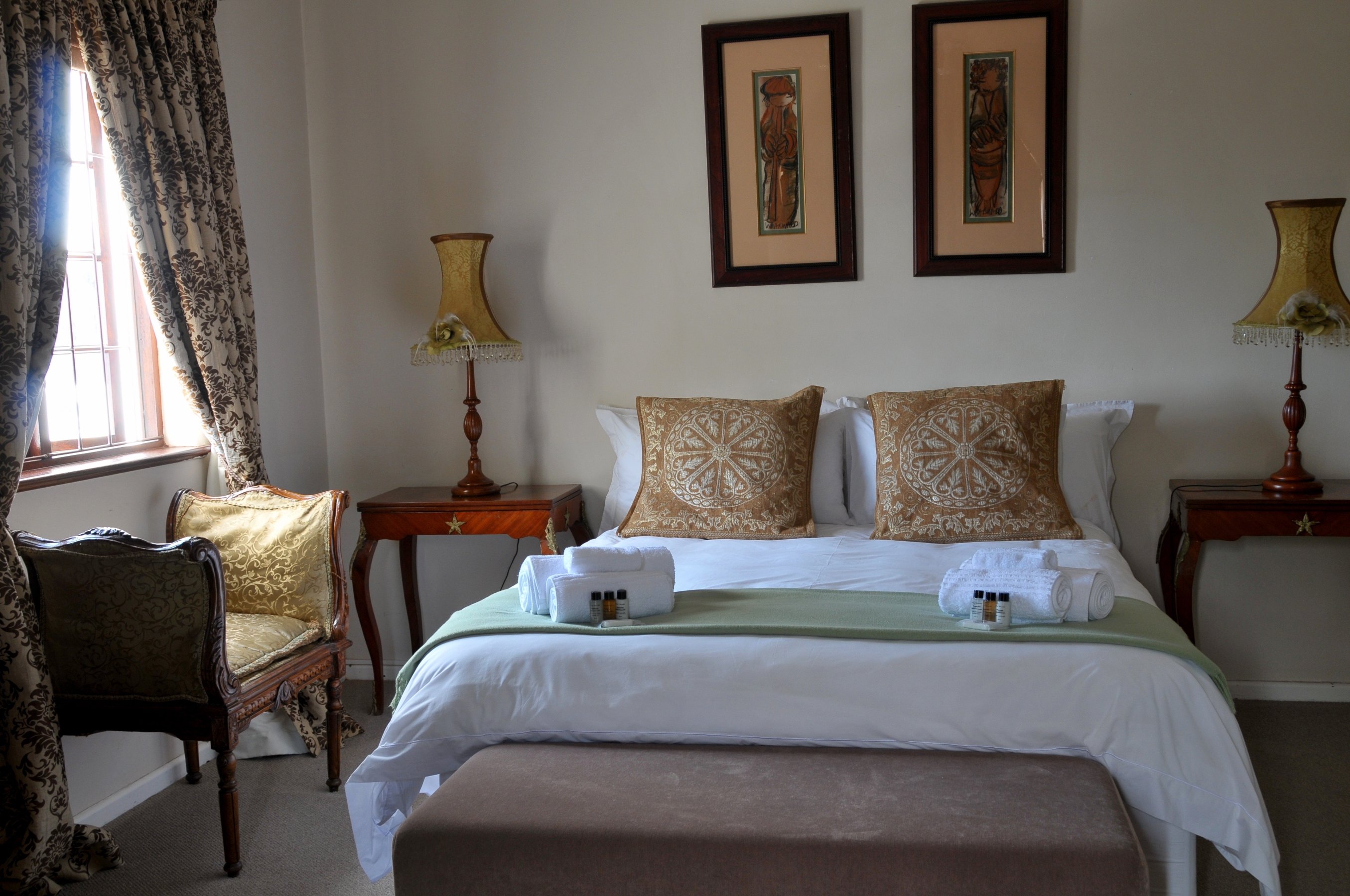 Bed And Breakfast Accommodation In Durbanville - Dark Chocolate Guest House